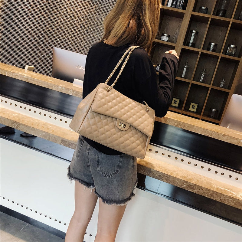 Bolsa Feminina Matelassê Arianna